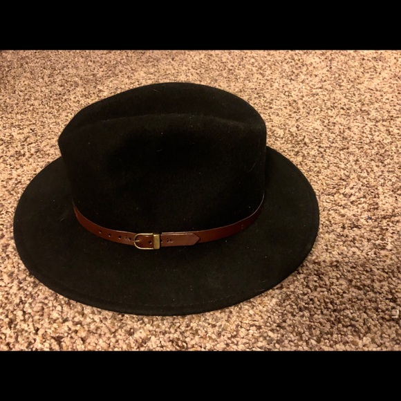 Black and White hipster hats - Picture 2 of 4